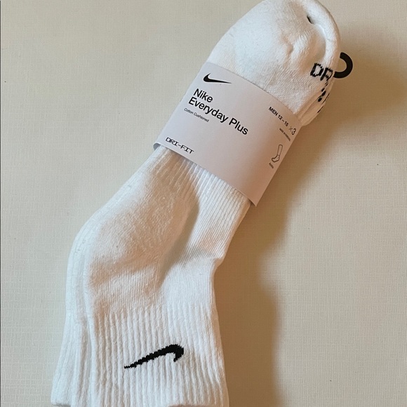 NWT Men’s Nike Everyday Plus White Athletic Socks 3 pack size XL 12-15 - Picture 1 of 3